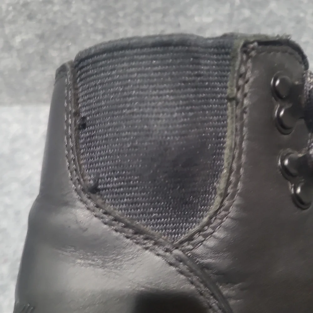Danner Vertigo 917 Boots Womens Size 6.5 Black Leather Gore-Tex Vibram Ankle